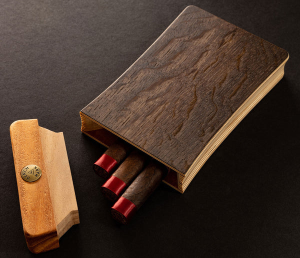 Quarter-sawn Fumed White Oak Travel Humidor by Benchmark Humidors - Proud Libertarian - Benchmark Humidors